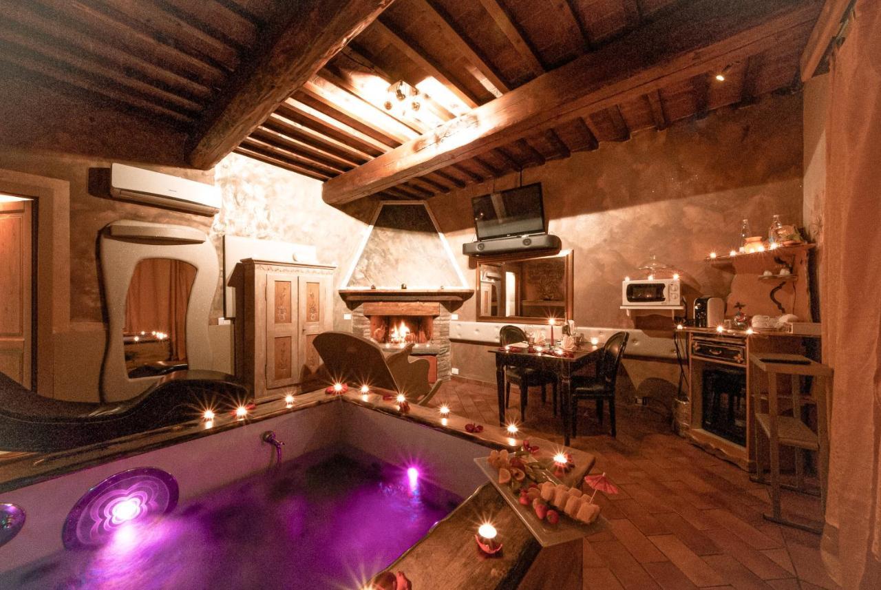 Bed & Breakfast Il Nido D'Amore - Lorenzana Colombaie Lorenzana