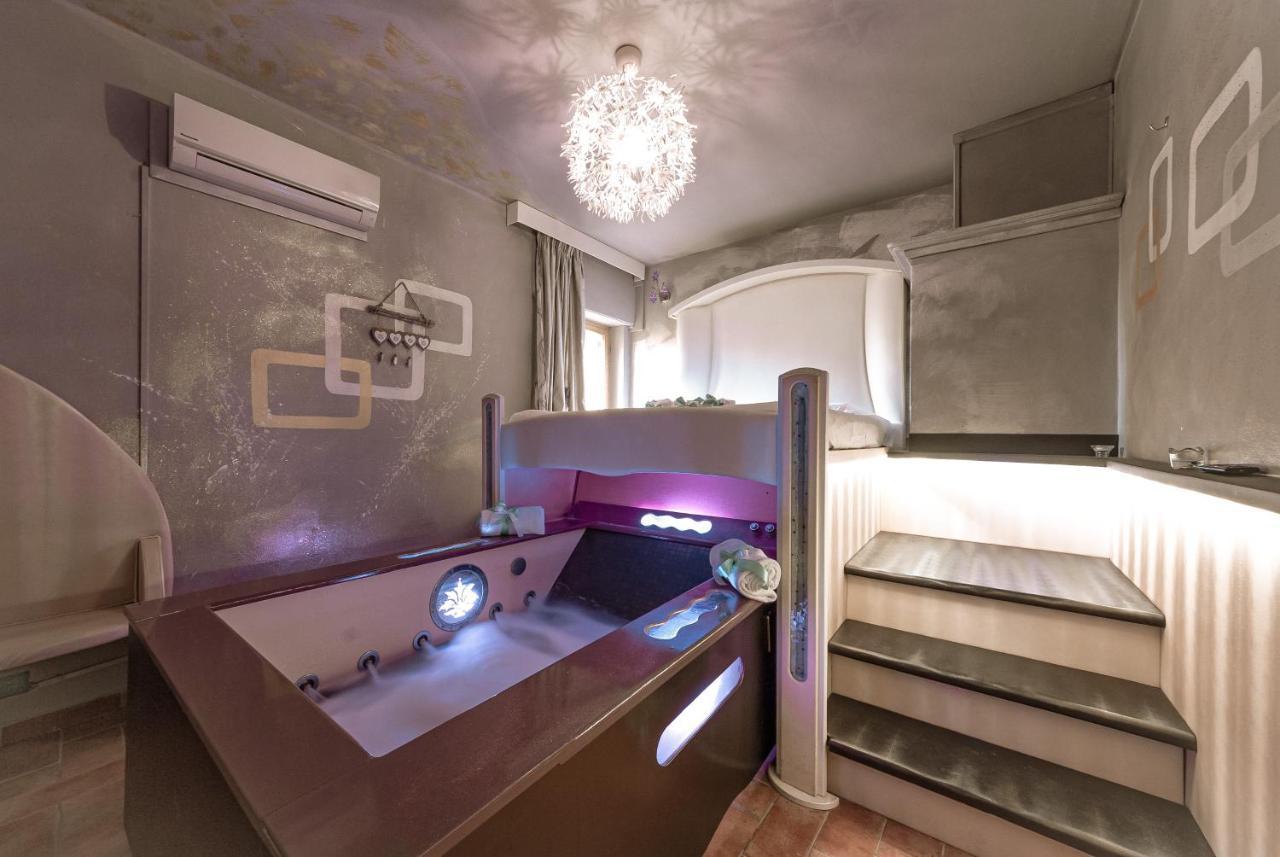 Bed & Breakfast Il Nido D'Amore - Lorenzana Colombaie *