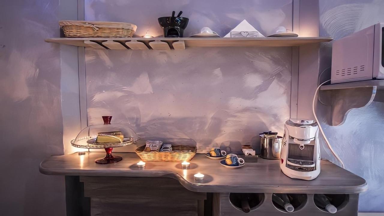 Il Nido D'Amore - Lorenzana Colombaie Bed & Breakfast Lorenzana