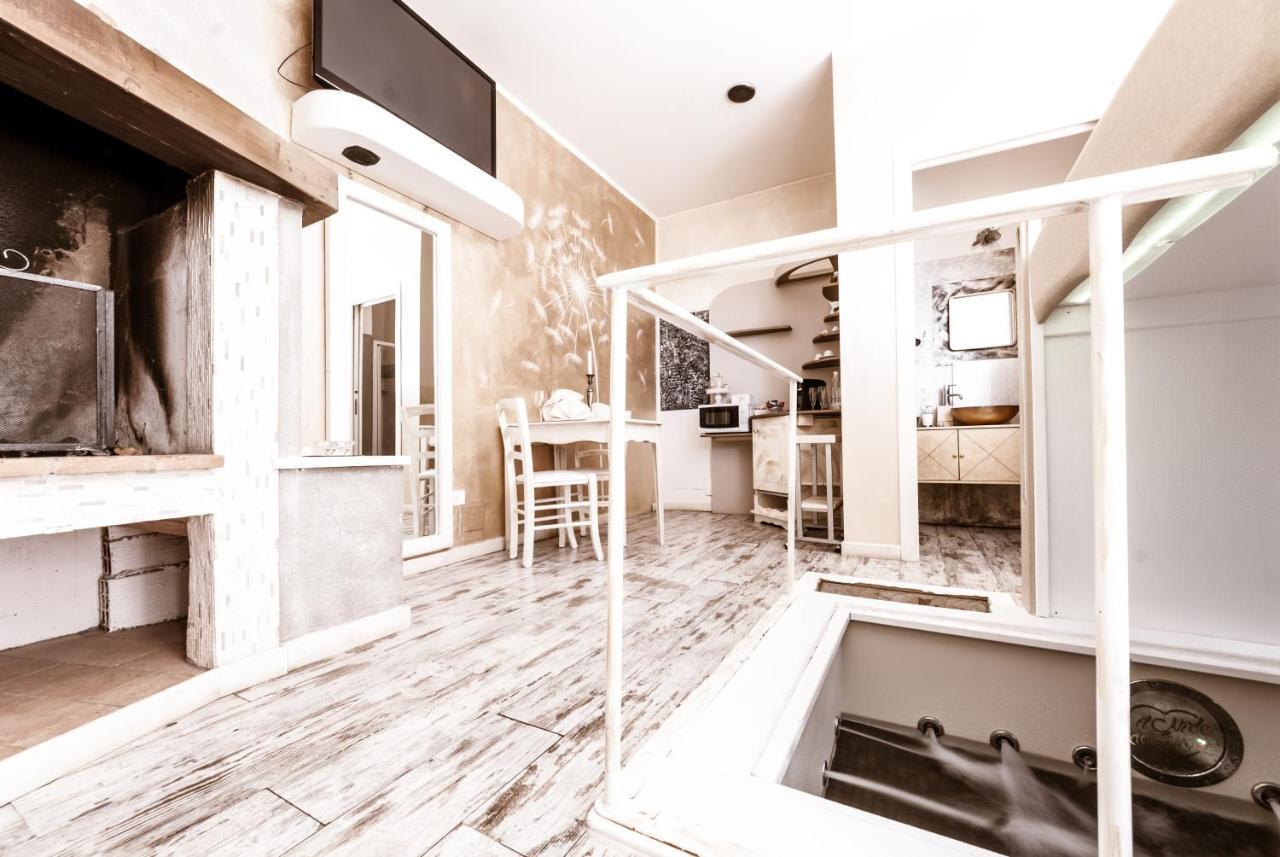 Bed & Breakfast Il Nido D'Amore - Lorenzana Colombaie Lorenzana